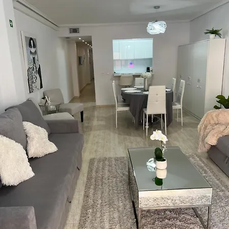 Midas One Appartement *